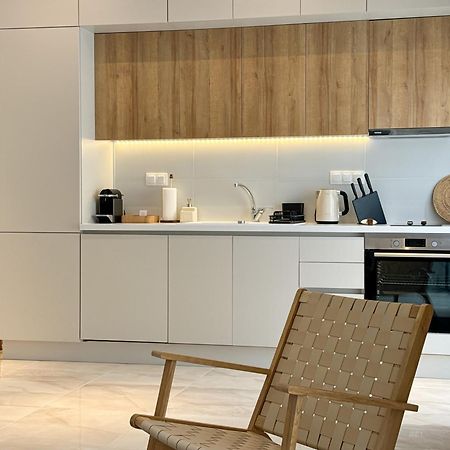 Luxury Downtown Apartment Guya Солун Екстериор снимка