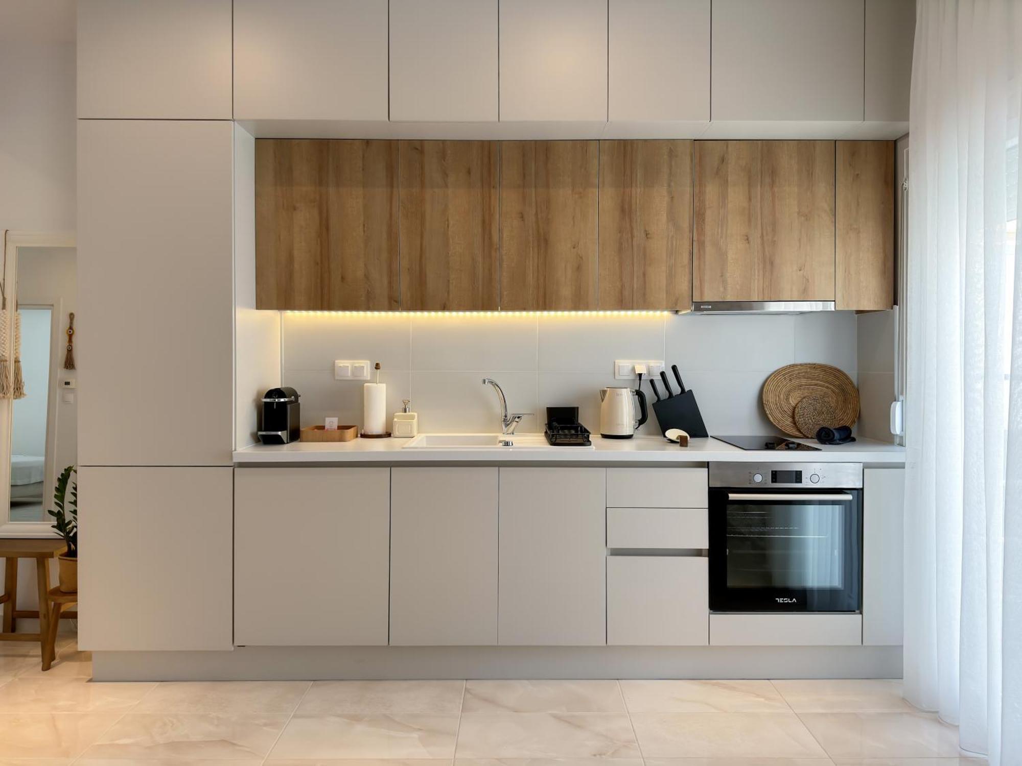 Luxury Downtown Apartment Guya Солун Екстериор снимка